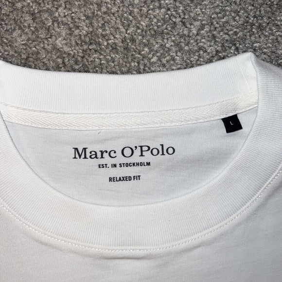 NWOT Marc O’Polo Relaxed Fit logo graphic embroidered t-shirt size L 🤍 - Picture 4 of 5